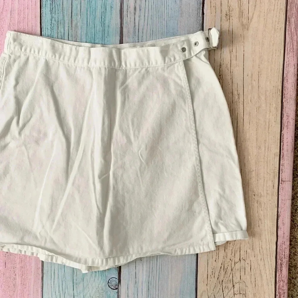 White jeanology skort - Picture 3 of 7